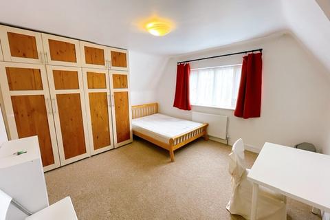 1 bedroom house of multiple occupation to rent, Lady Margaret Road, Southall UB1