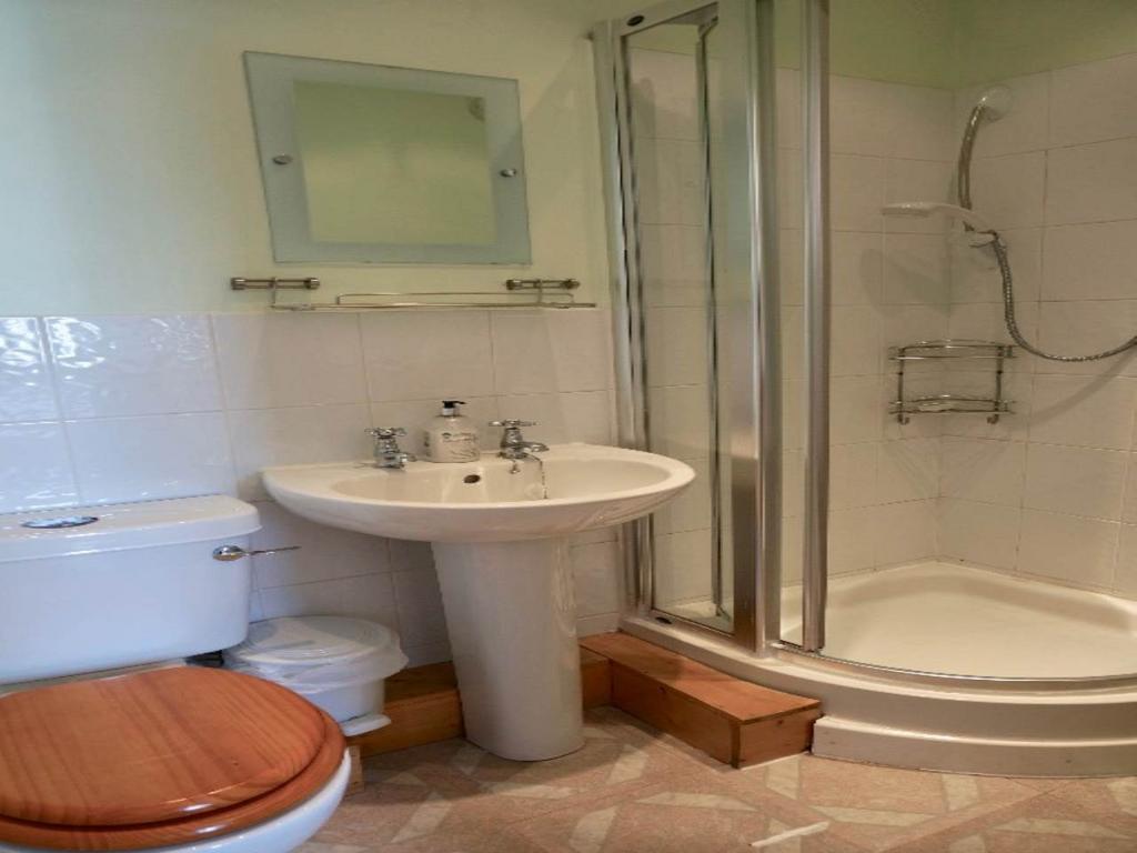 Bathroom2