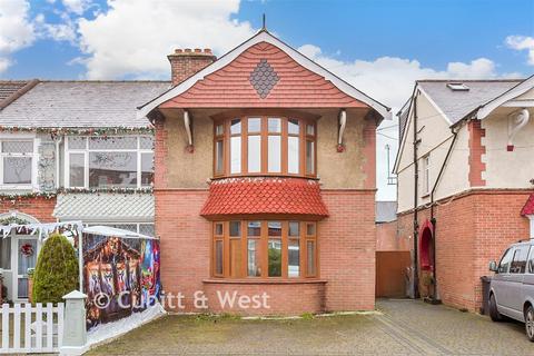 Hawthorn Crescent, Cosham, Portsmouth, Hampshire
