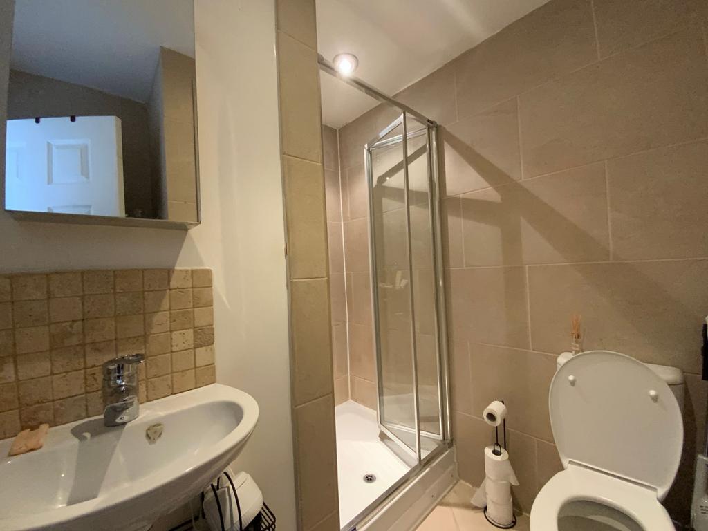 Bedroom 3 Off-suite