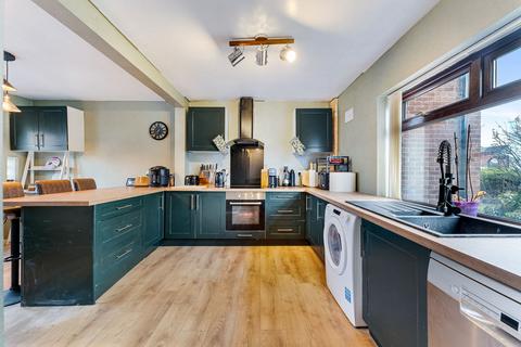undefined, Windsor Grove, Runcorn WA7