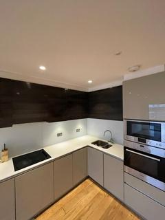 2 bedroom flat to rent, Canningtown,Barking Road E16