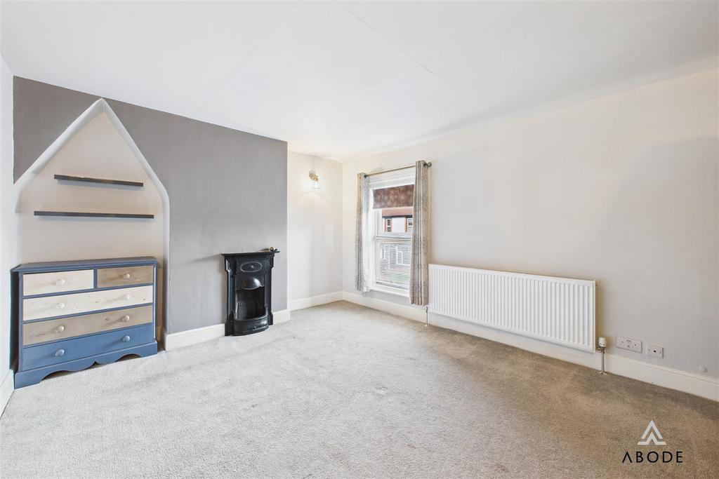 CAM02544 G0-PR0332-STILL013.jpg