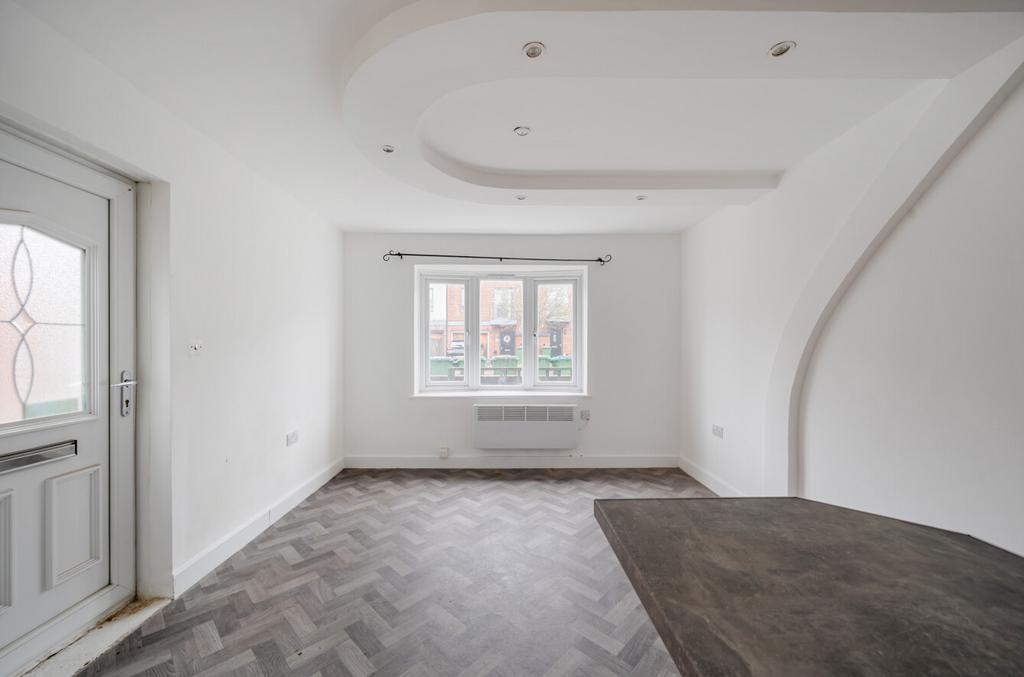 1388247-28-6936d5...