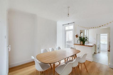 undefined, Trafalgar Road, Beeston Rylands, Nottingham