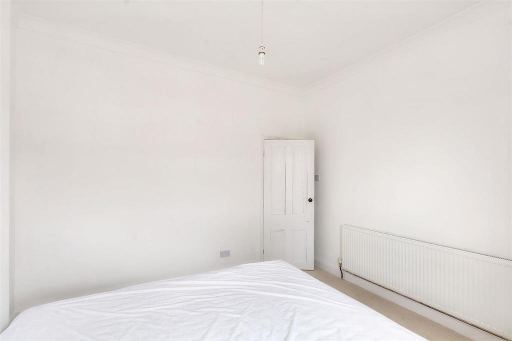 Bedroom On1.jpg