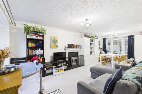 undefined, Spinney Road, Barnwood, Gloucester, Gloucestershire, GL4