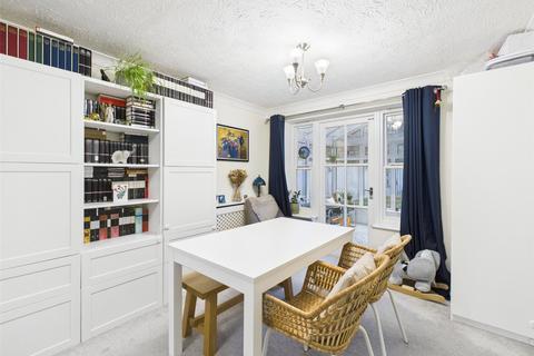 undefined, Spinney Road, Barnwood, Gloucester, Gloucestershire, GL4