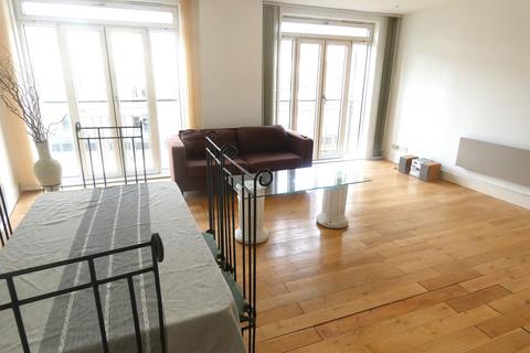 3 bedroom apartment to rent, Dundee Wharf, Three Colt Street, London E14