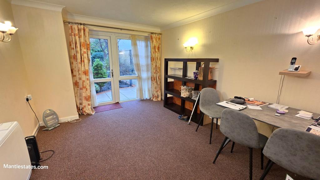 1 bedroom flat