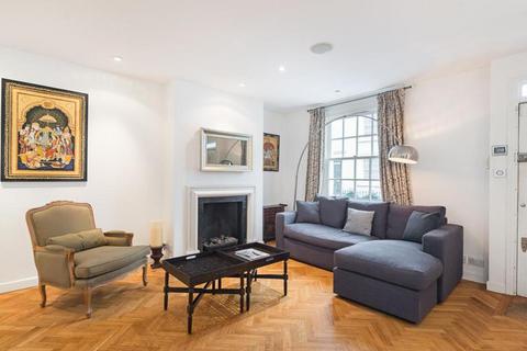 3 bedroom townhouse to rent, Star Street, London W2