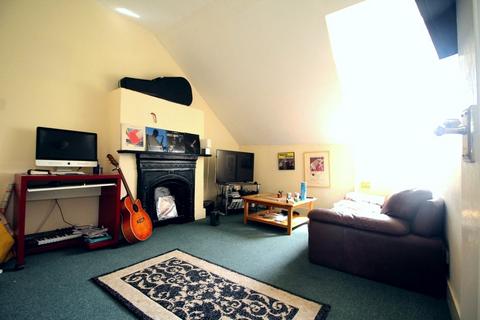 2 bedroom flat to rent, Church Road, East Sussex BN3