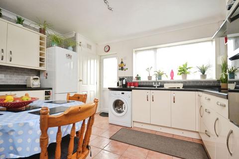 undefined, Laburnum Grove, Bognor Regis, PO22 9HT