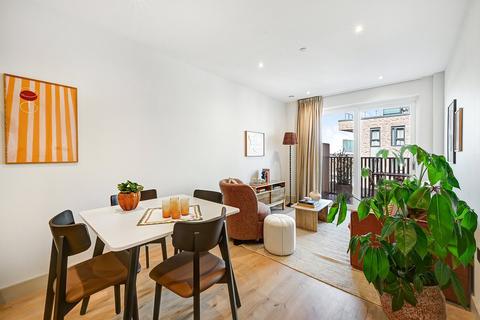 The Draper, 6 Caversham Rd, NW9