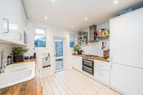 undefined, Dawes Avenue, Old Isleworth TW7