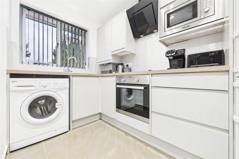 undefined, Clockhouse Road, Farnborough, Hampshire, GU14