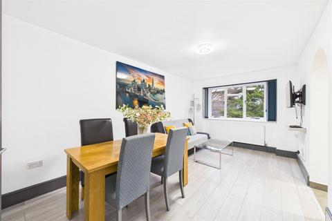 undefined, Clockhouse Road, Farnborough, Hampshire, GU14