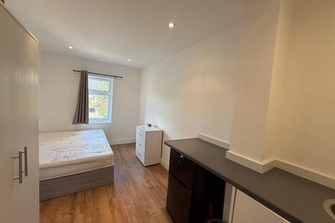 undefined, Grays Road, Slough