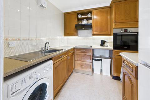 1 bedroom apartment for sale, Newland Street, Witham, Essex, CM8