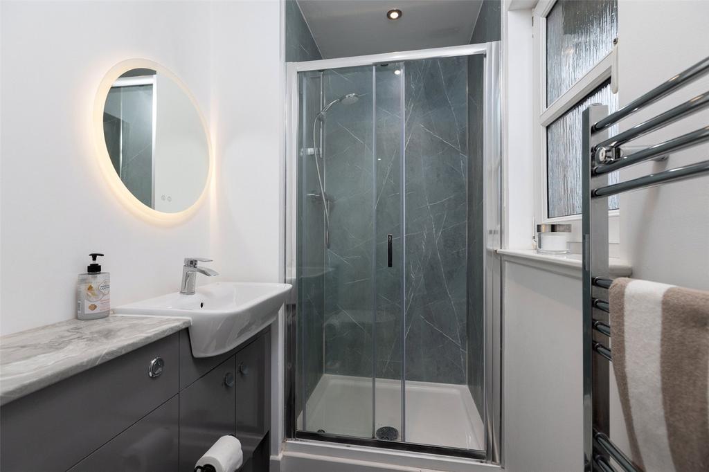 Bedroom 1 Ensuite