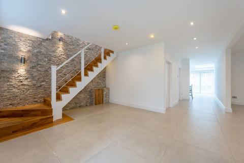 undefined, Ullswater Crescent, Kingston Vale, London, SW15