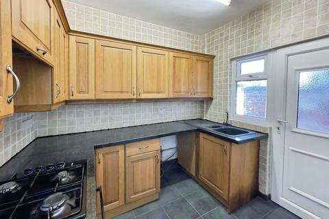 2 bedroom terraced house to rent, Stanhope Street, Greater Manchester SK5
