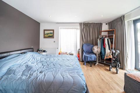 undefined, Osiers Road, Wandsworth Town, London, SW18
