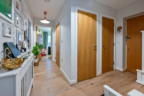 undefined, Stratford Court, Woking, GU21