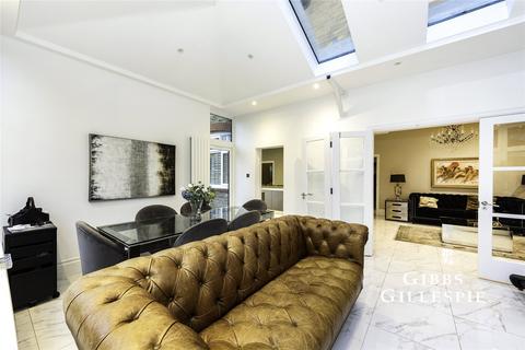 undefined, The Grove, Isleworth, TW7