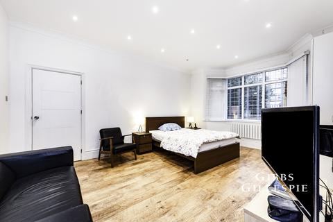 undefined, The Grove, Isleworth, TW7