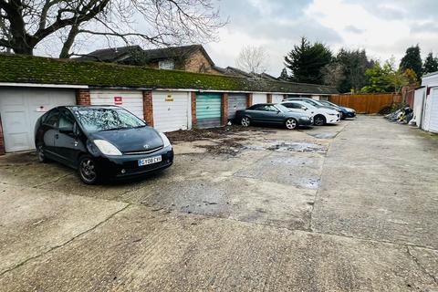 undefined, Craneswater, Hayes UB3