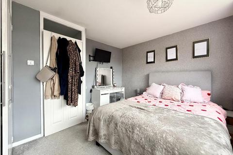 undefined, Cowdray Close, Luton, Bedfordshire