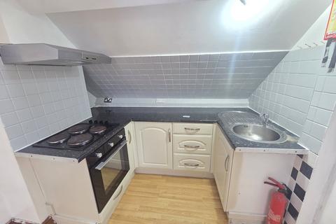2 bedroom flat to rent, Stockwell Road, London, SW9 9TN