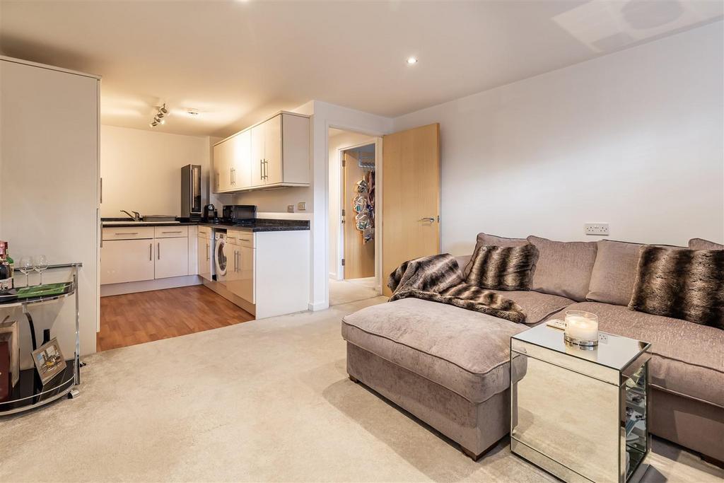 Hemnall Mews 11