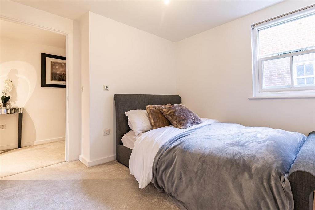 Hemnall Mews 4