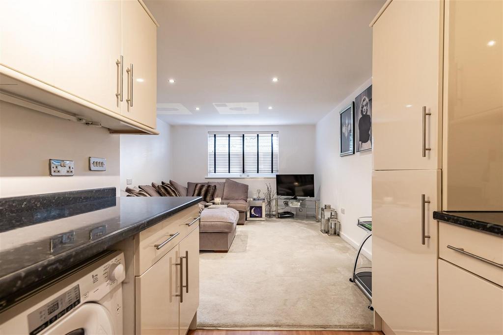 Hemnall Mews 14