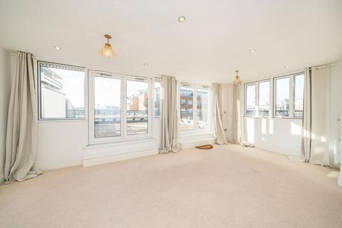 3 bedroom flat to rent, Royal Quarter, Kingston Upon Thames KT2