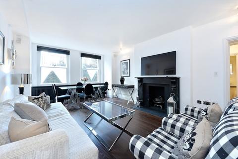 3 bedroom flat to rent, 33a Rutland Court, Rutland Gardens, Westminster, London, SW7