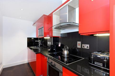 3 bedroom flat to rent, 33a Rutland Court, Rutland Gardens, Westminster, London, SW7