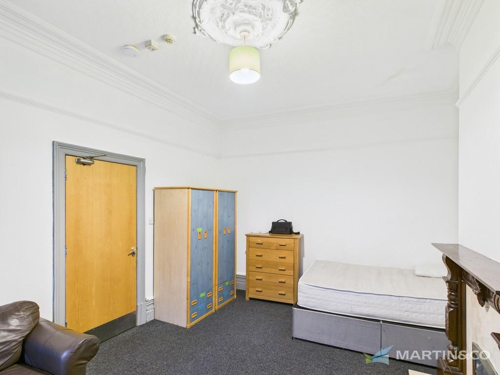 Cam02318 g0 pr0567 still002