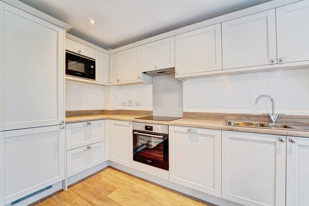 Kitchendinershot4