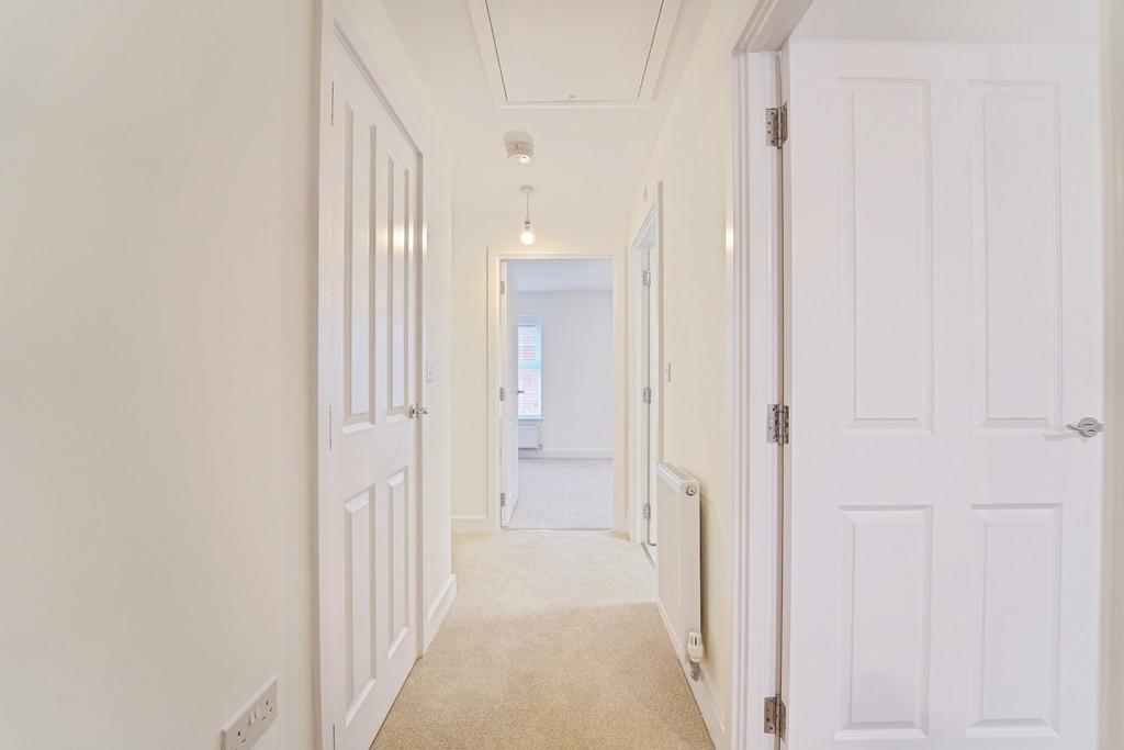 Upstairshallwayshot1