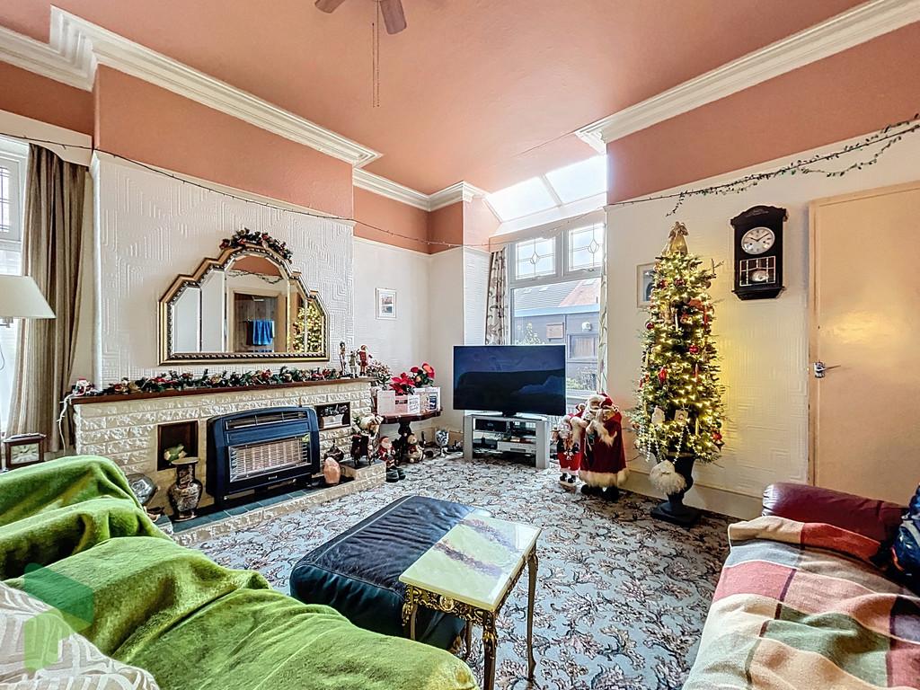 Living room or dining room ro kitchen