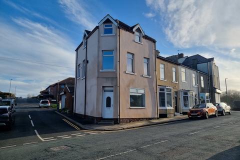 4 bedroom end of terrace house to rent, High Street, Boosbeck
