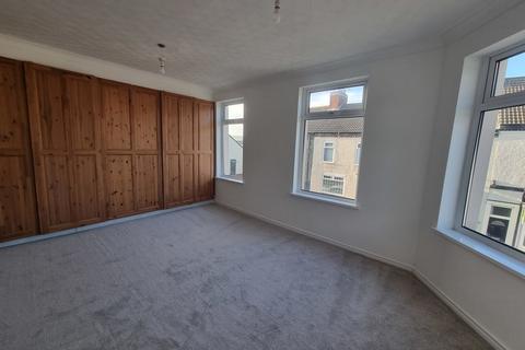 4 bedroom end of terrace house to rent, High Street, Boosbeck