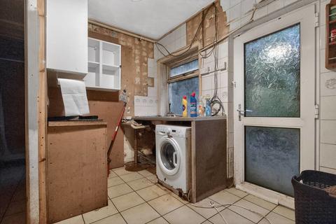 3 bedroom end of terrace house for sale, Andrew Road, Penarth CF64
