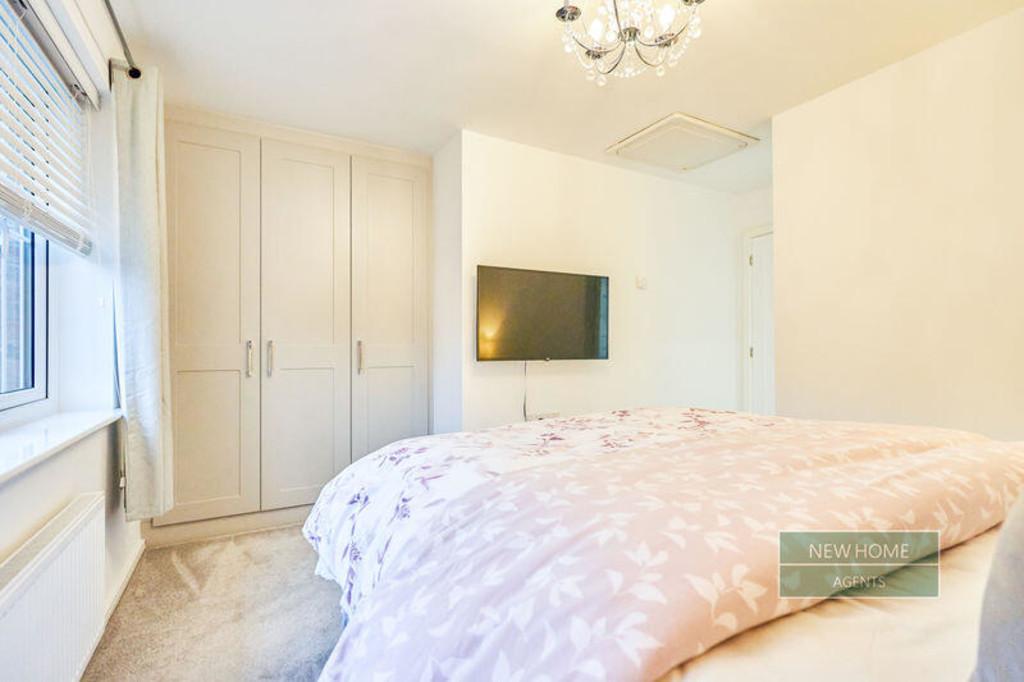 79663 12796324 img 19 0000