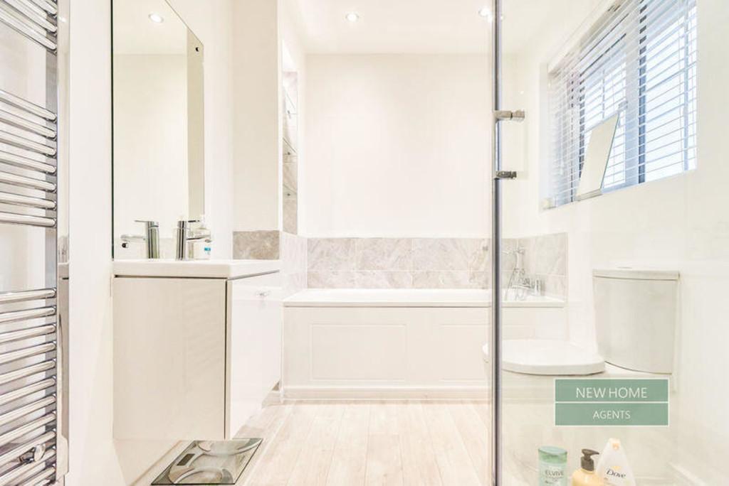 79663 12796324 img 31 0000