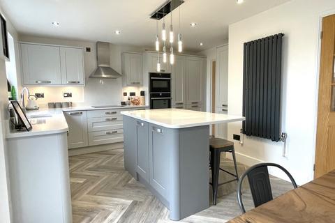 4 bedroom detached house for sale, Hawthorn Road, Tolleshunt Knights