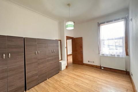 undefined, Stockwell Road, London, Greater London. SW9 9TN